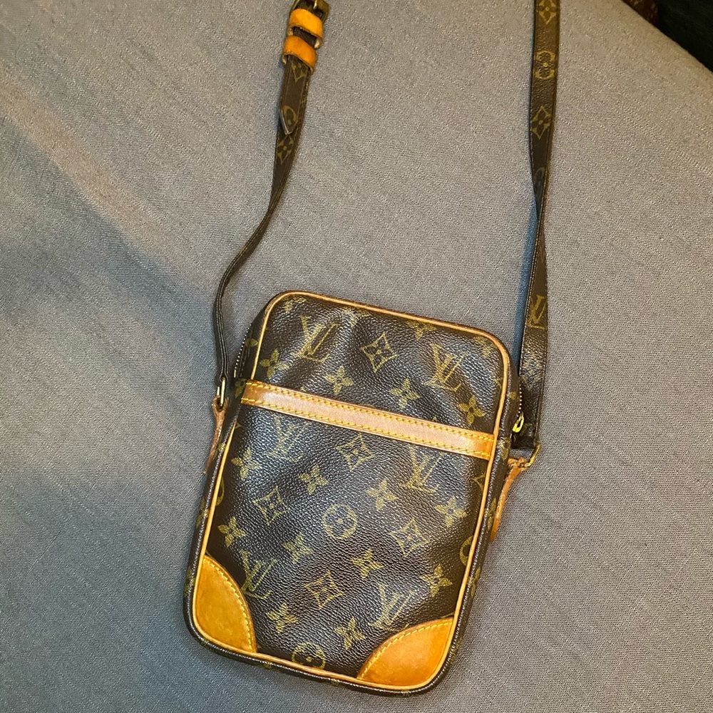 Vintage Louis Vuitton Danube PM